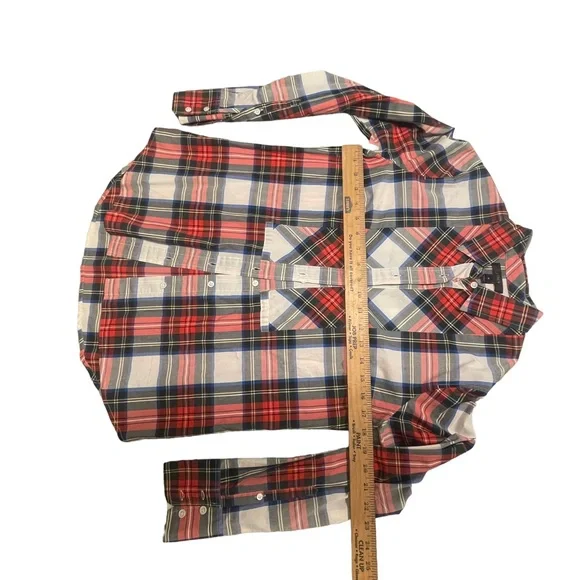 J.Crew Size 4. Plaid button down shirt. red/green/white. EXCELLENT CONDITION - Picture 9 of 13